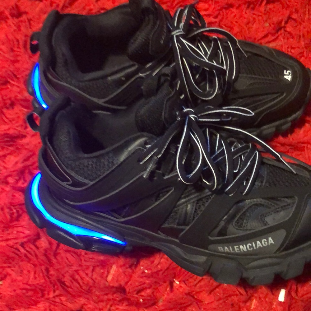 Balenciaga Black Athletic Shoes with White Accents - Picture 3 of 4